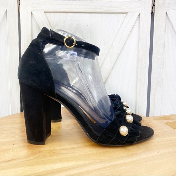 Marc Fisher King Pearl Ruffle Block Heel Suede Sandal Black 8.5 - Picture 2 of 13